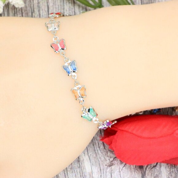"Trendy Handmade Bracelet – A Stylish Gift for Women & Girls, MAR091809 - Picture 5 of 10
